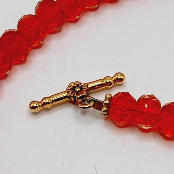 Artisan Red Crystal Necklace 16 Inch Gold Tone Toggle Clasp Statement - Picture 7 of 8